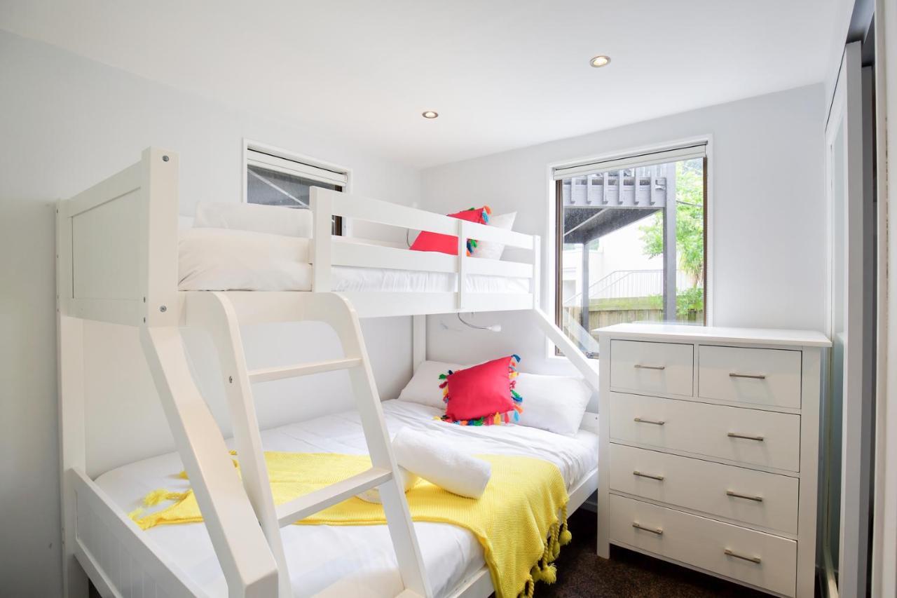 Central Family Home Cbd 1 Min Walk Куийнстаун Екстериор снимка
